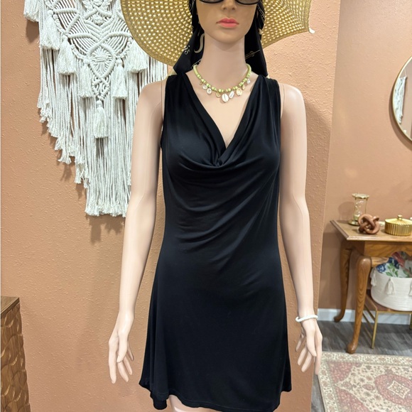 VENUS Other - VENUS Black Dress Cove Up